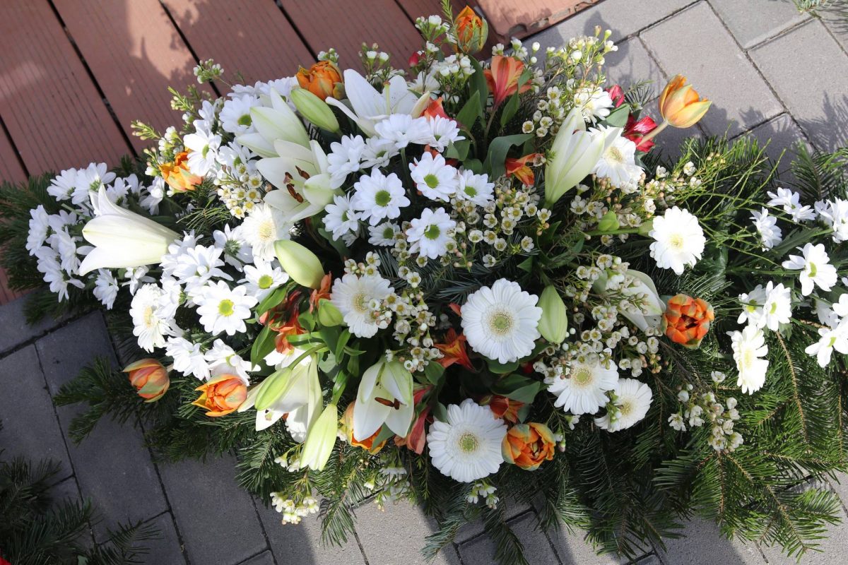 Smútočný veniec "Tulipán"